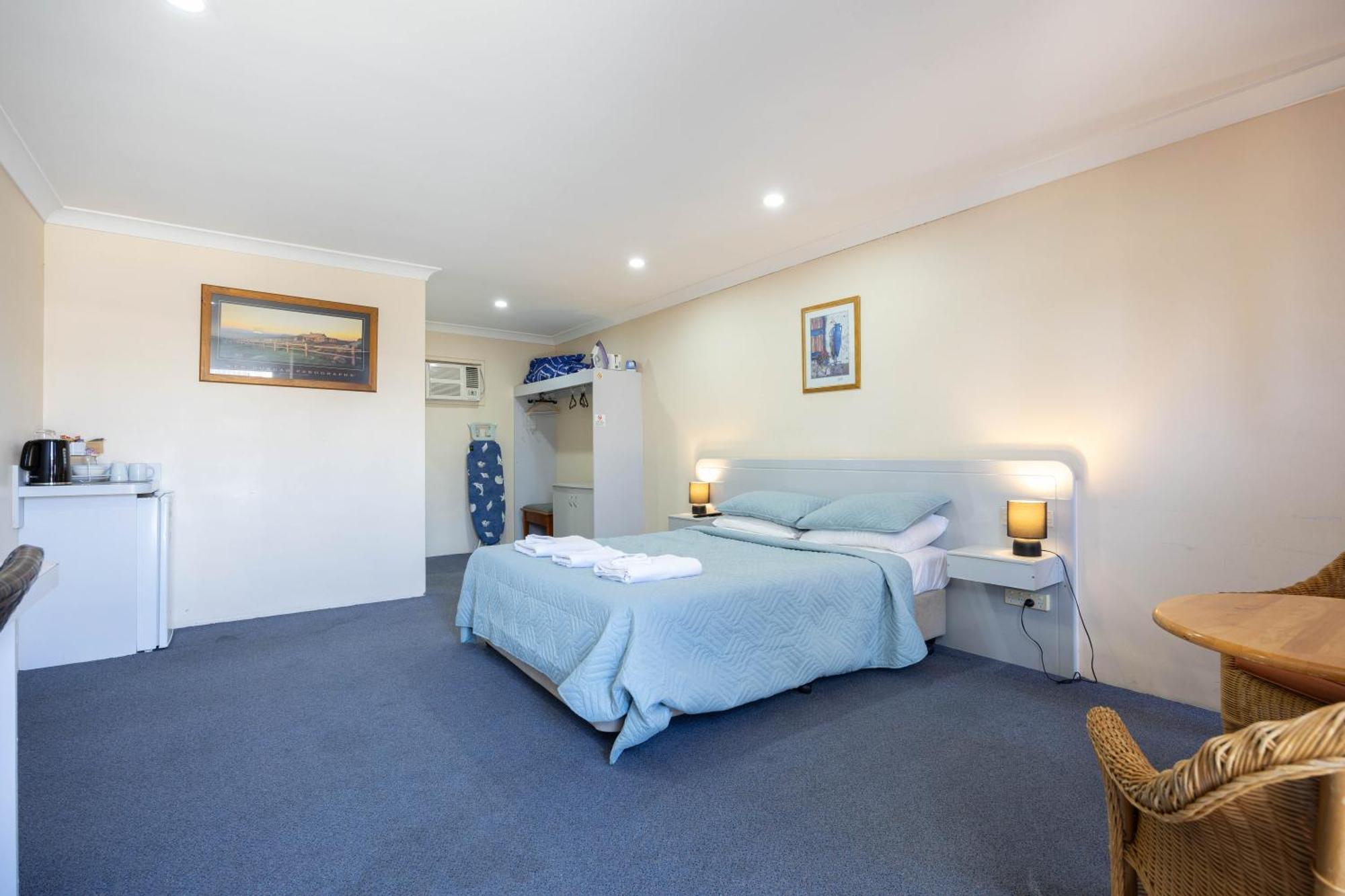 Alexander Motel Warwick Eksteriør bilde