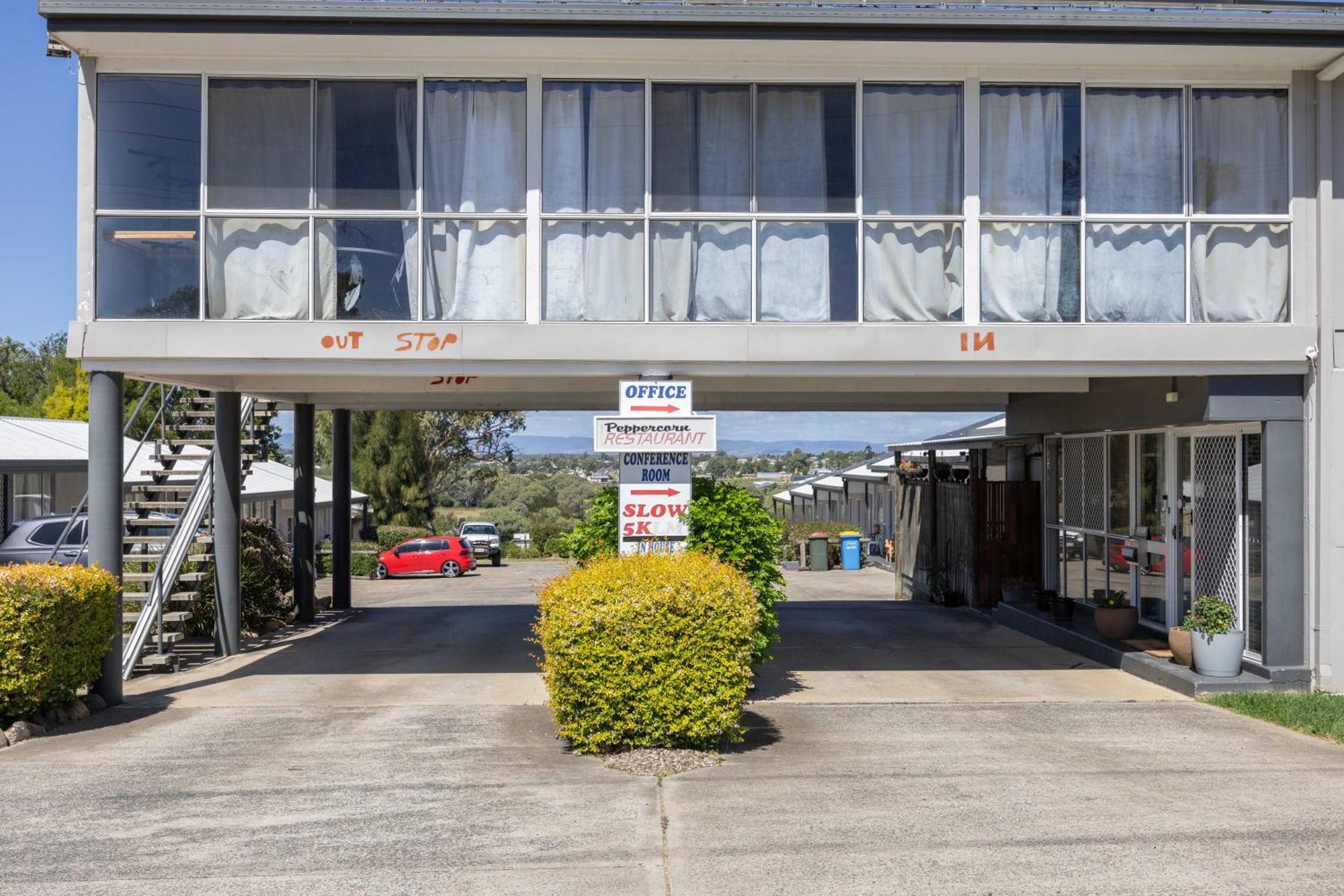 Alexander Motel Warwick Eksteriør bilde