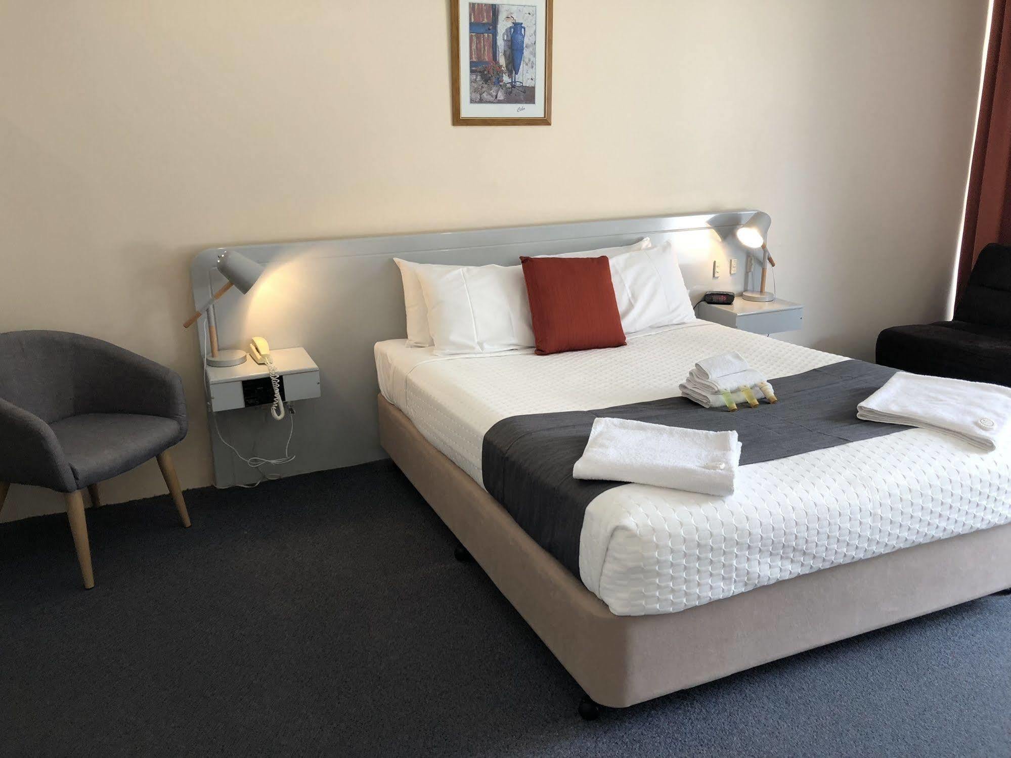 Alexander Motel Warwick Eksteriør bilde