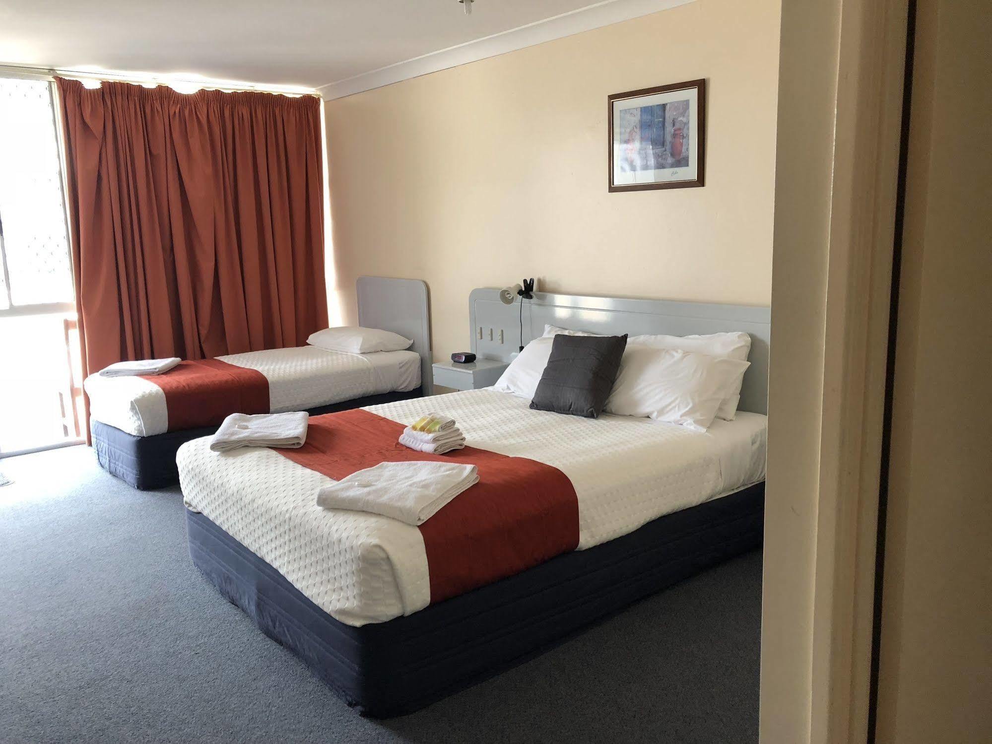 Alexander Motel Warwick Eksteriør bilde