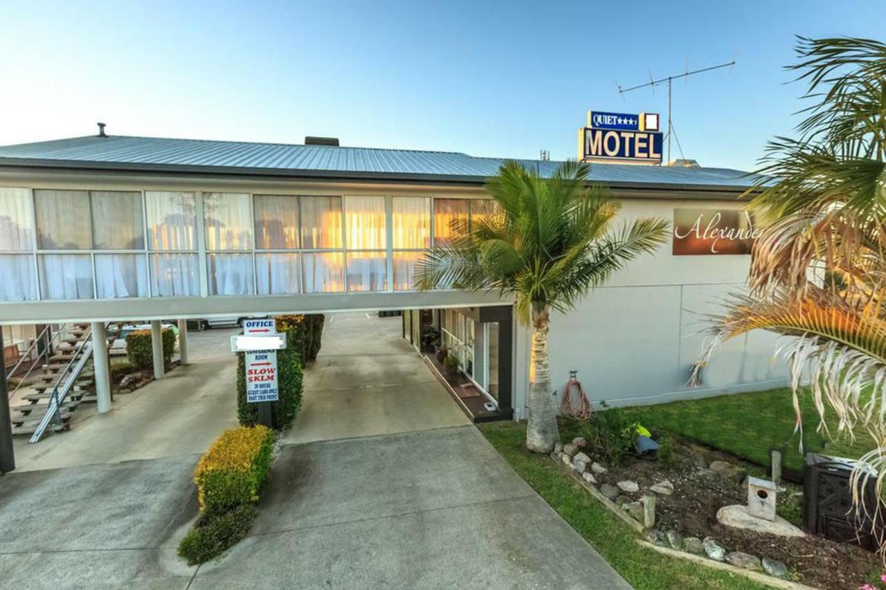 Alexander Motel Warwick Eksteriør bilde